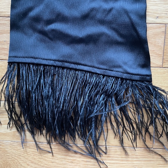 Brand New Women’s Wayf Satin and Feather Open Jacket Top - Picture 7 of 9